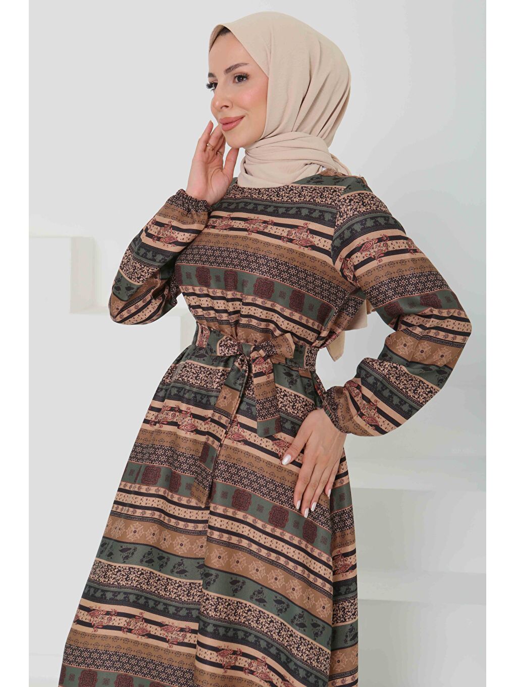 Desenli Kuşaklı Elbise Haki - 27106-3