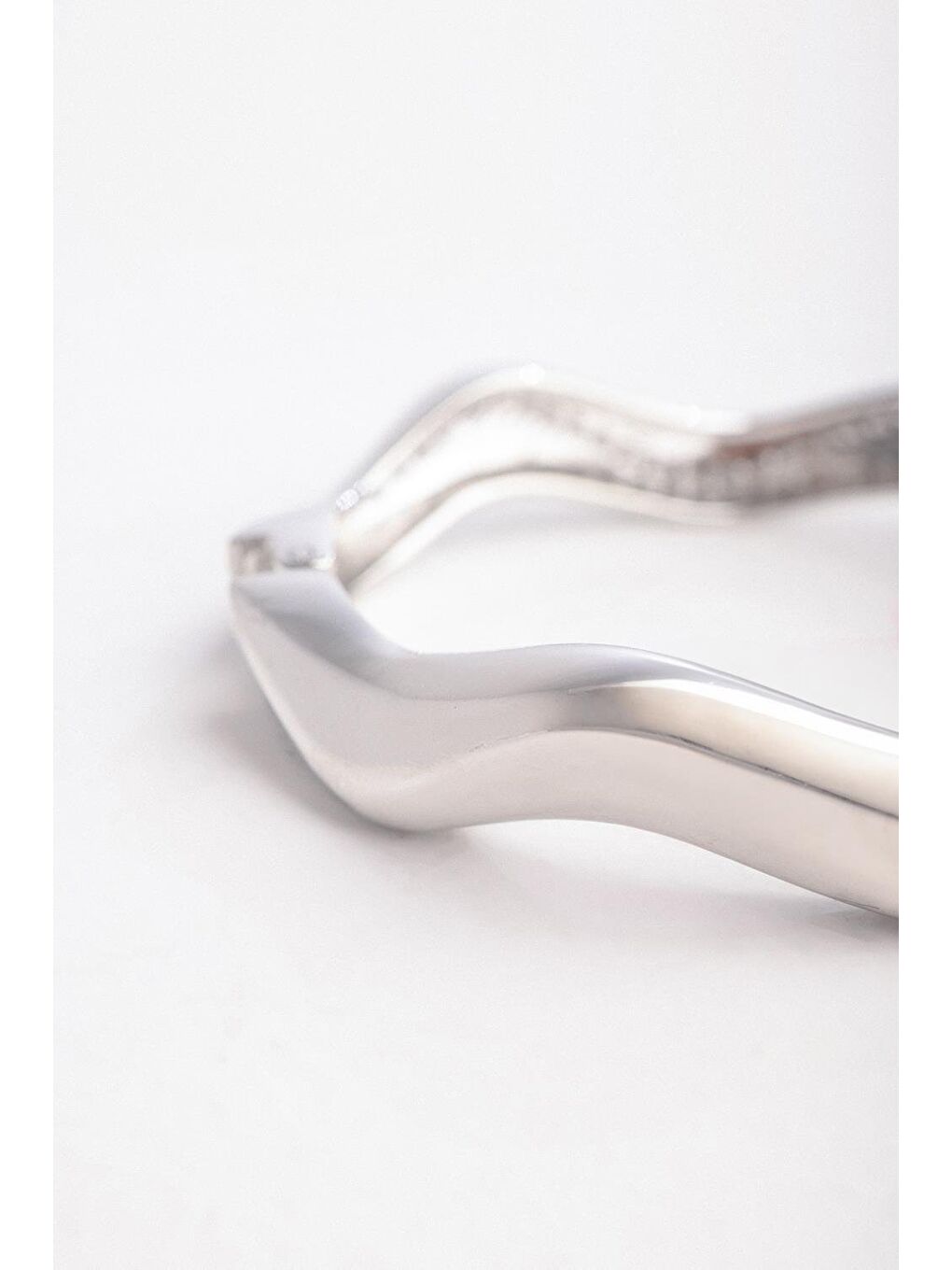 Gri Gümüş-Dalgalı Kelepçe Bileklik-2