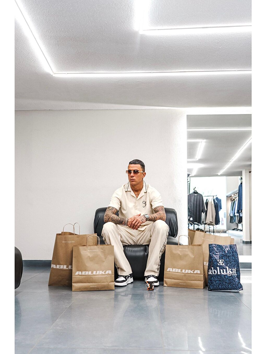 Erkek Relax Fit Keten Görünümlü Nakışlı Gömlek Bej-2