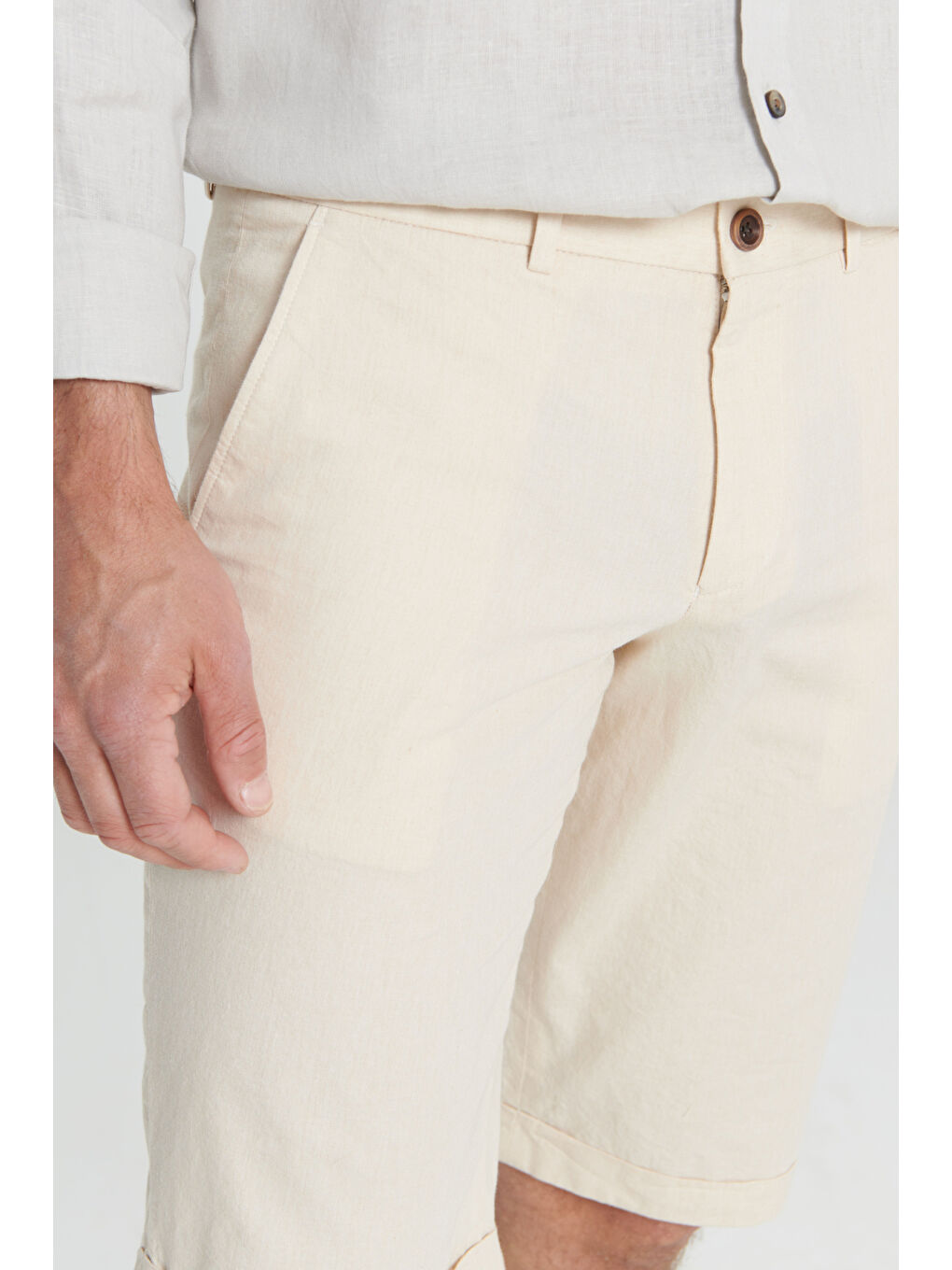 Erkek Ekru Dar Kesim %100 Pamuk Yan Cep Şort-3