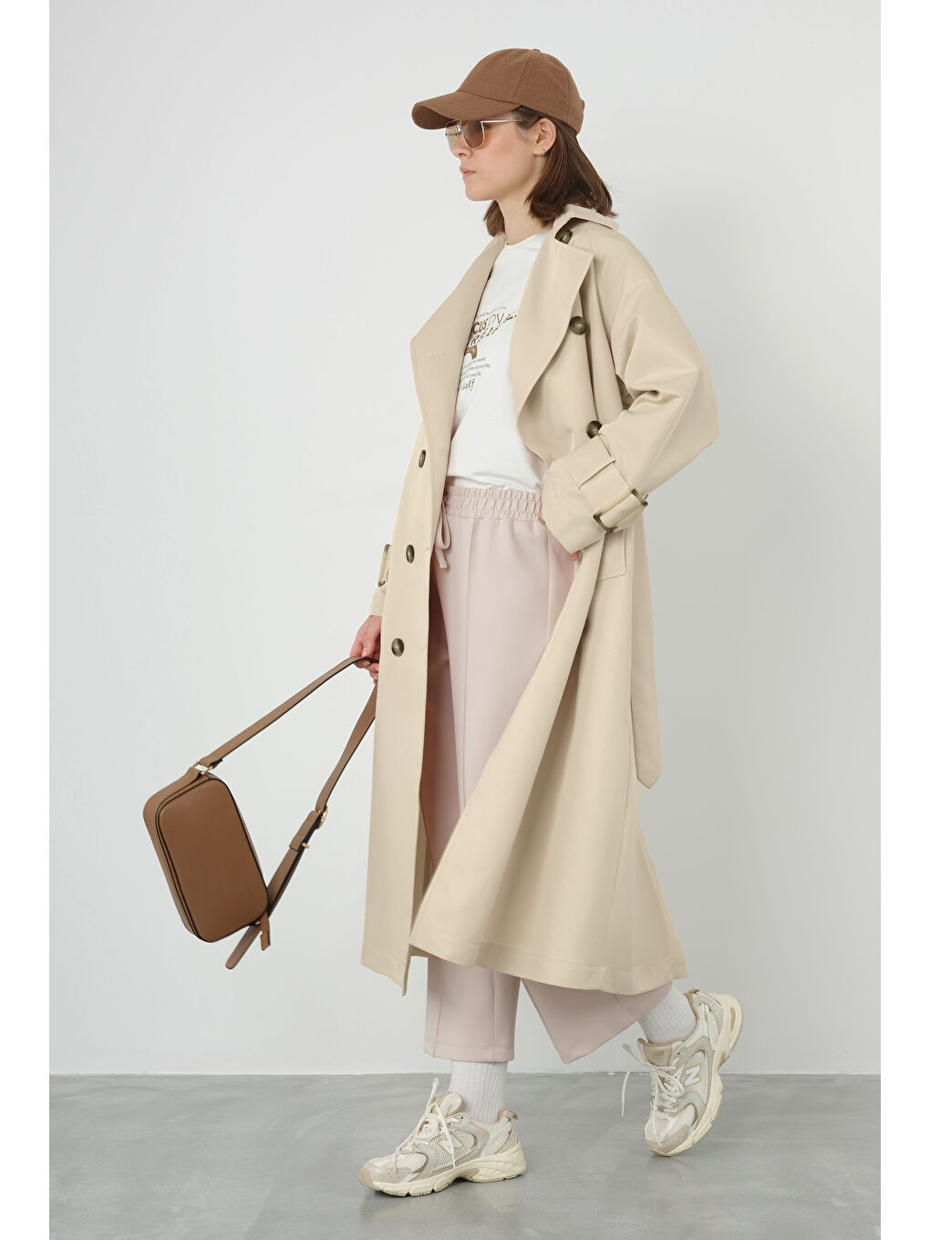 Kemeri Tokalı Trençkot Bej-2