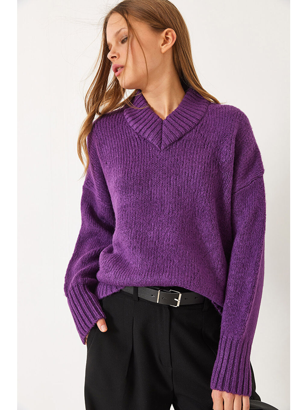 Mor Kadın V Yaka Triko Kazak