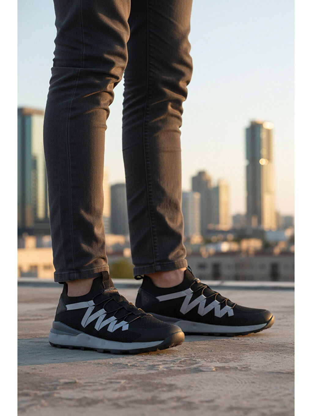 Siyah Beyaz Fileli Hafif Esnek Bağcıklı Erkek Spor Ayakkabı Bst-650 M-2