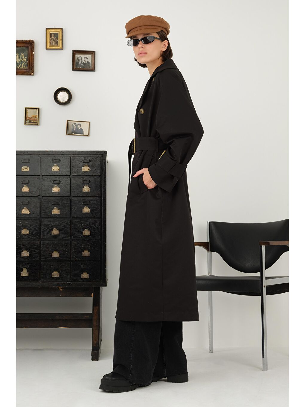 Kemeri Tokalı Trençkot Siyah-1