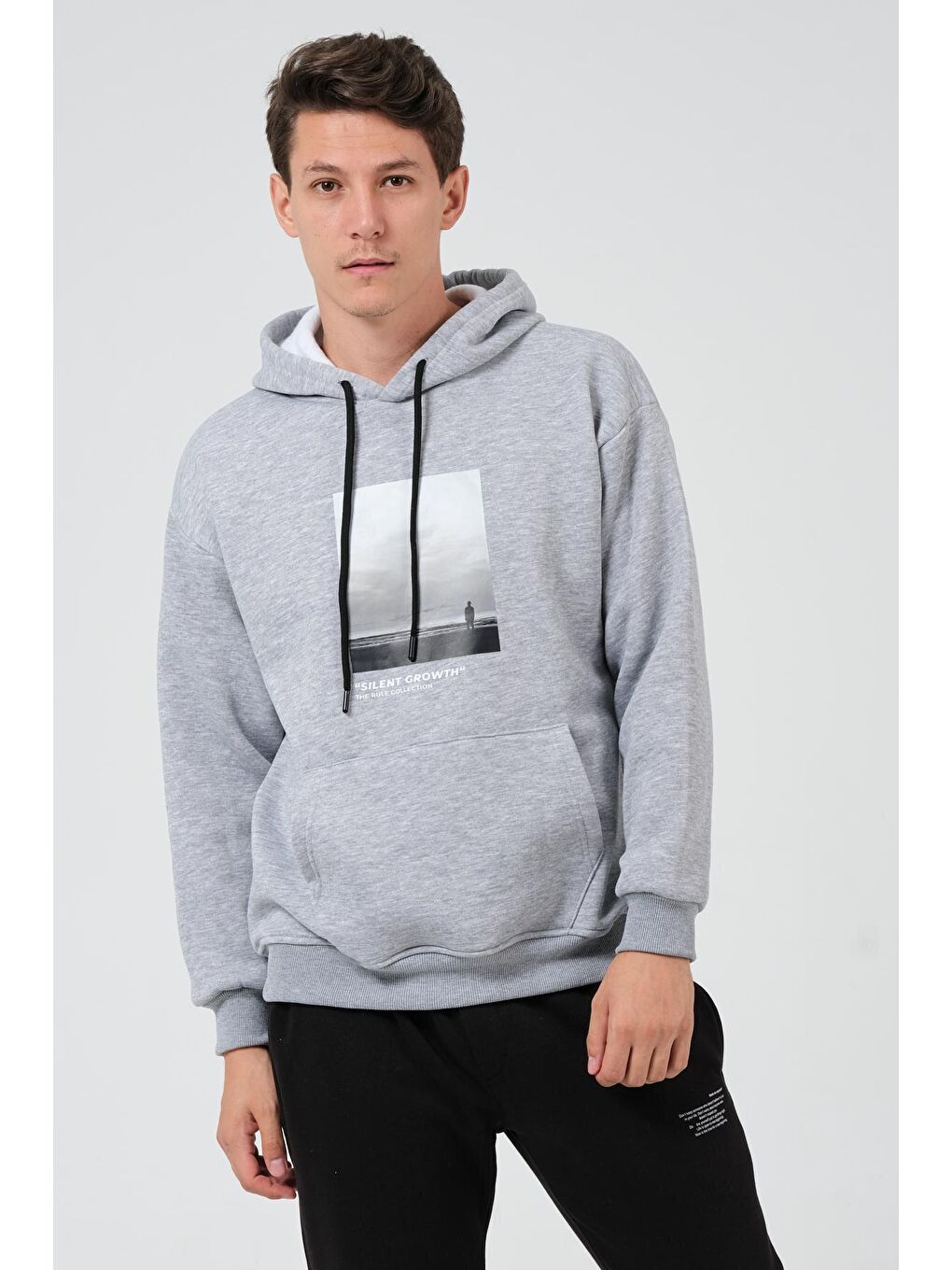 Gri Oversize Fit Kapüşonlu Yaka Kanguru Cepli İçi Yumuşak Tüylü Baskılı  Erkek Hoodie RF0306-3