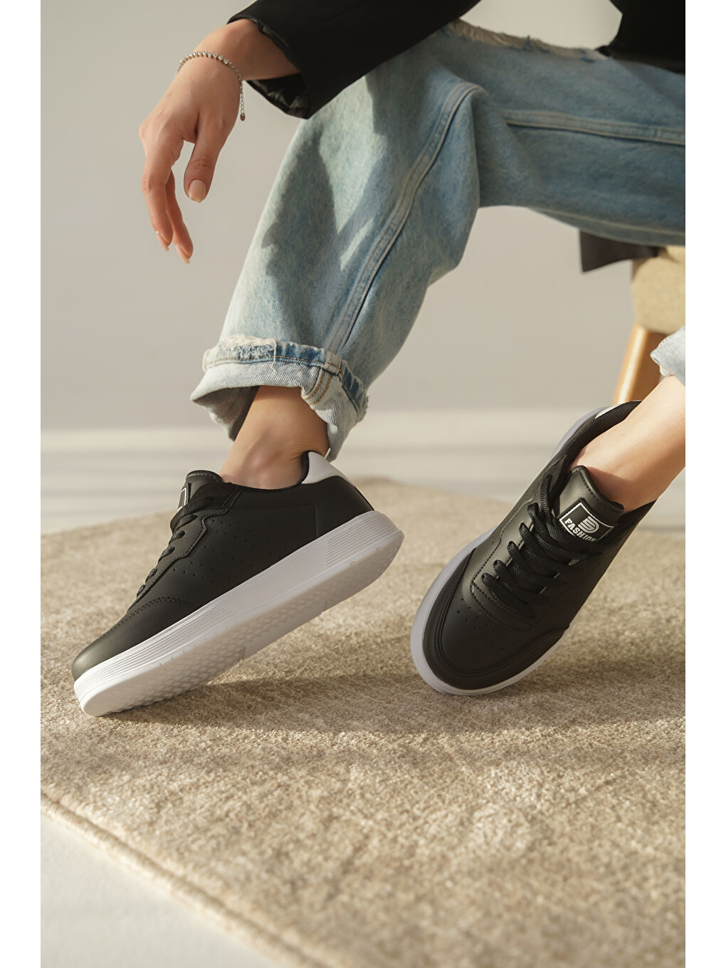 Siyah D0158 Günlük Ortopedik Kadın Sneaker Spor Ayakkabı-1