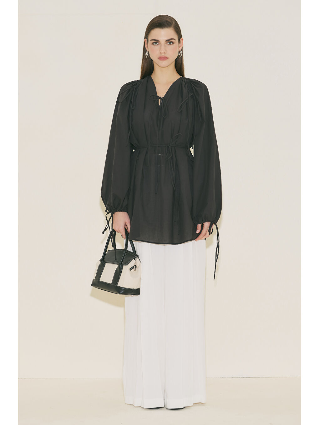 Bağlama Detaylı Tunik Siyah-1