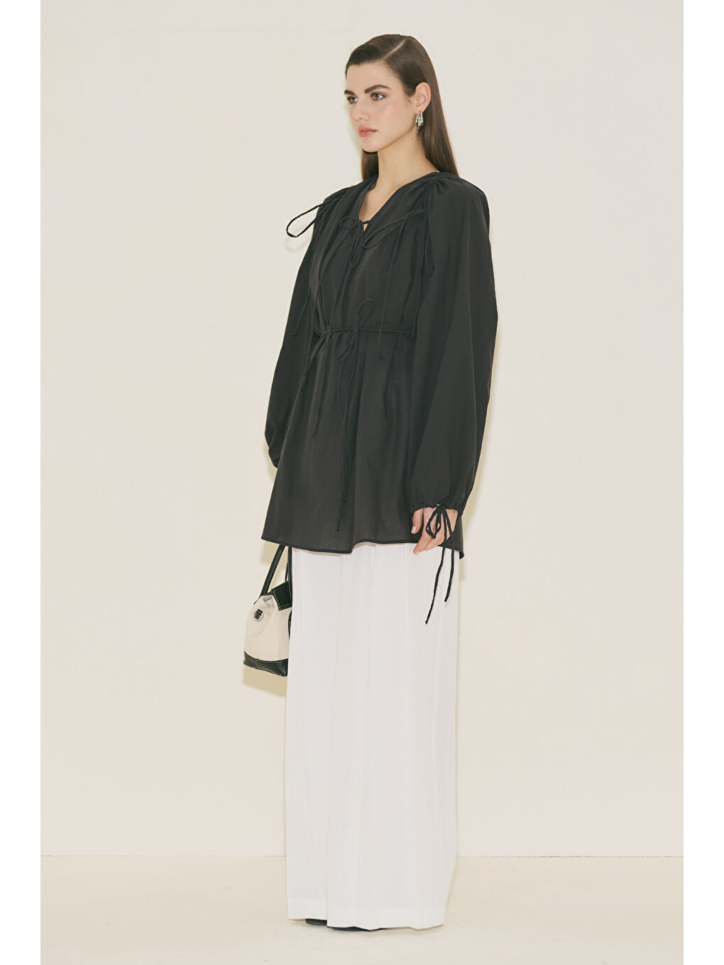 Bağlama Detaylı Tunik Siyah-3