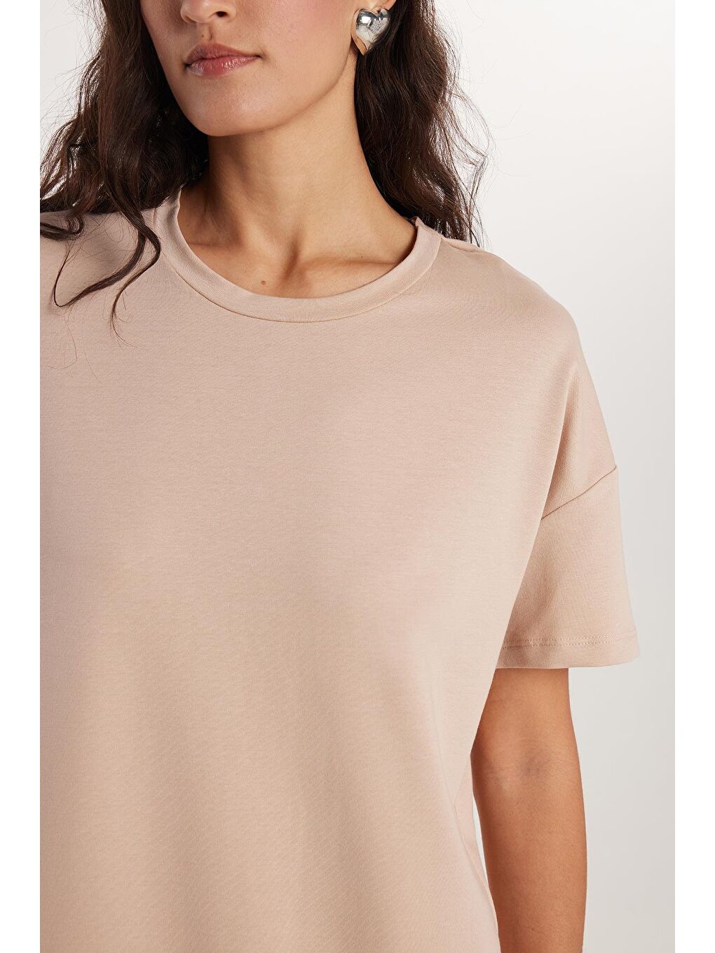 Kadın Regular Fit Kısa Kollu Bisiklet Yaka Bej Elbise-2