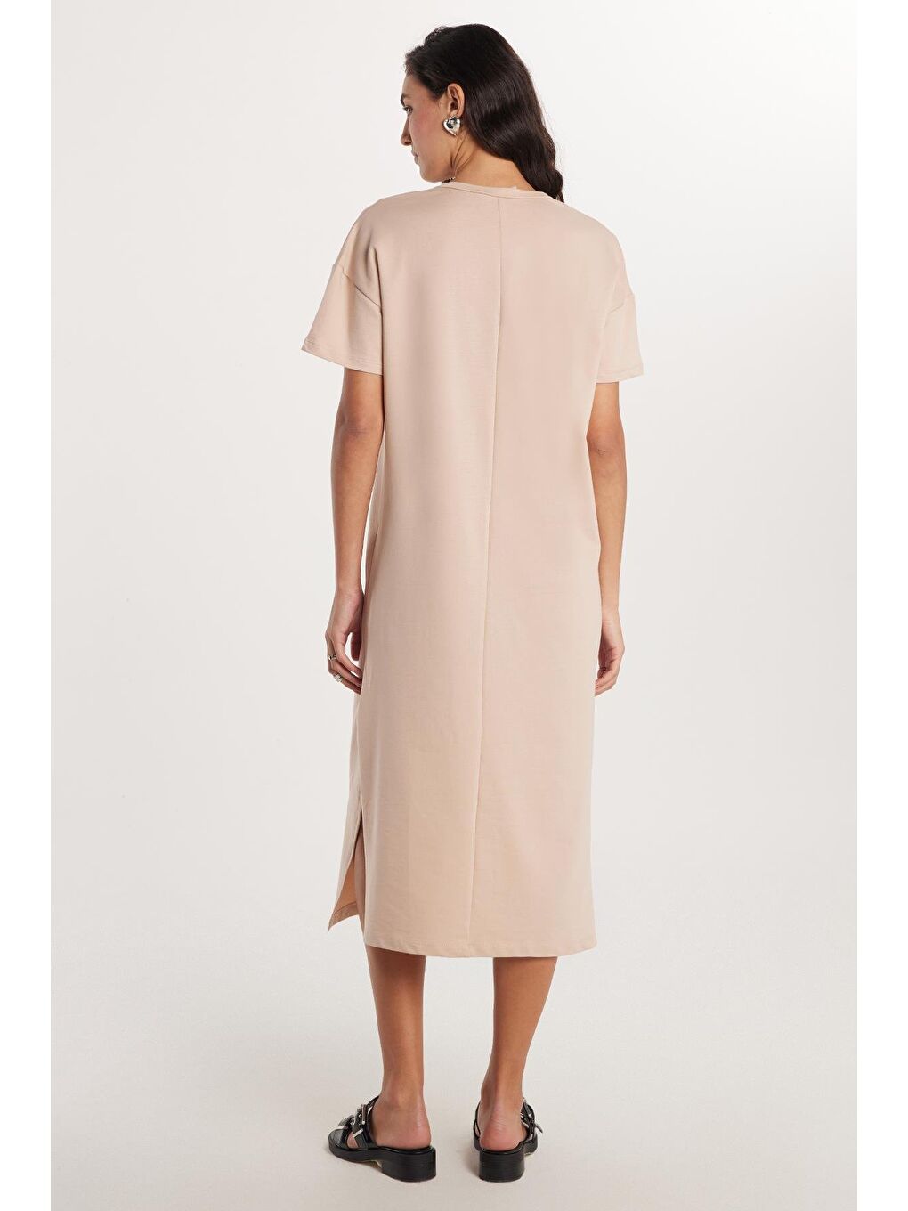 Kadın Regular Fit Kısa Kollu Bisiklet Yaka Bej Elbise-4