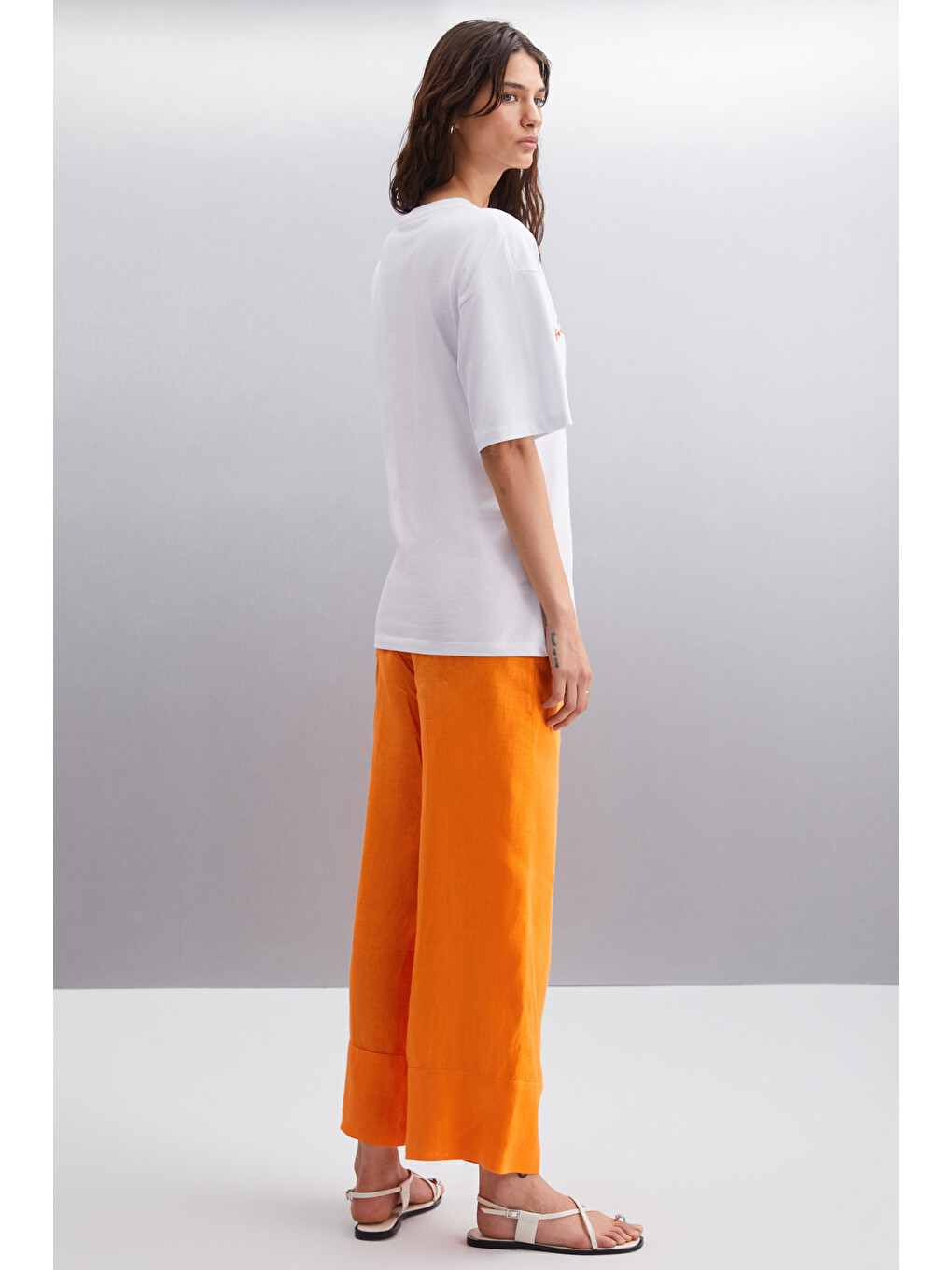 Beyaz NITZA Kadın %100 Pamuk Oversize Bisiklet Yaka BEYAZ T-Shirt-4