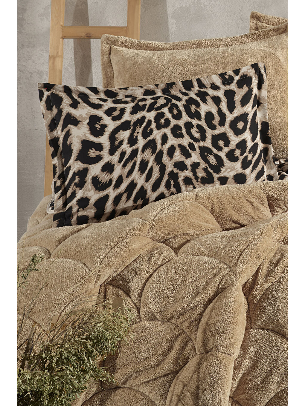 Kahverengi Wellsoft Battal Boy (King Size) Çift Taraflı Uyku Seti 260x240 cm Leo-3