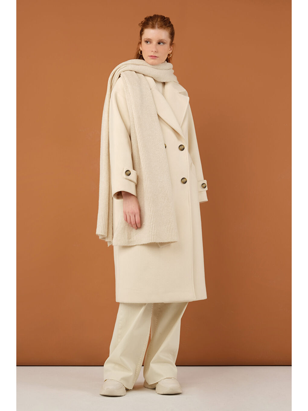 Kolu Apolet Detaylı Kaban Ekru