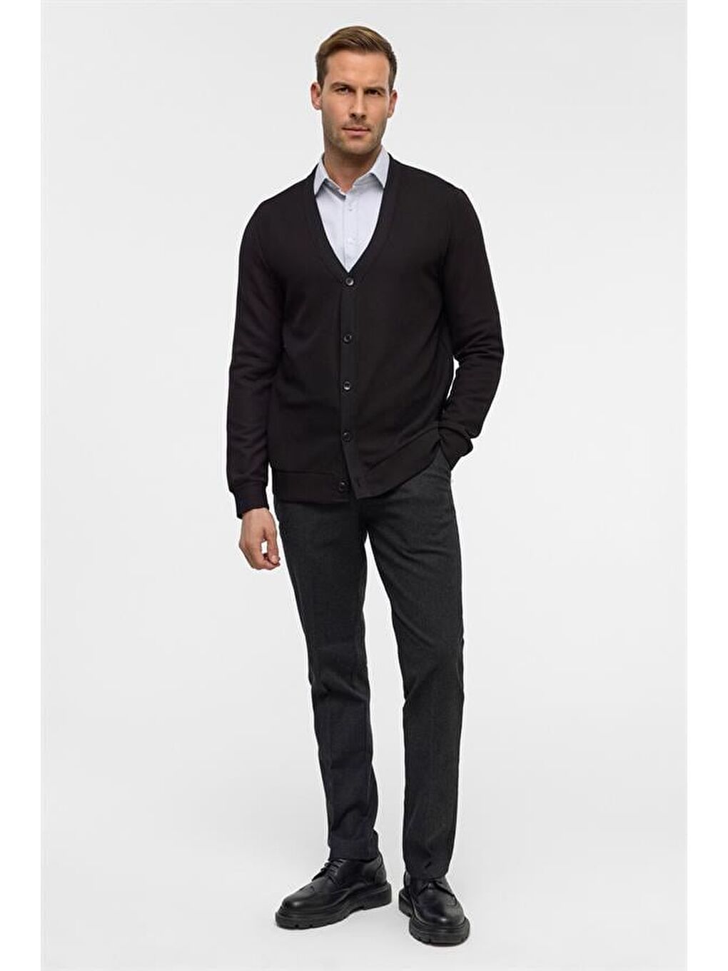 Siyah Regular Düz V Yaka Hırka-4