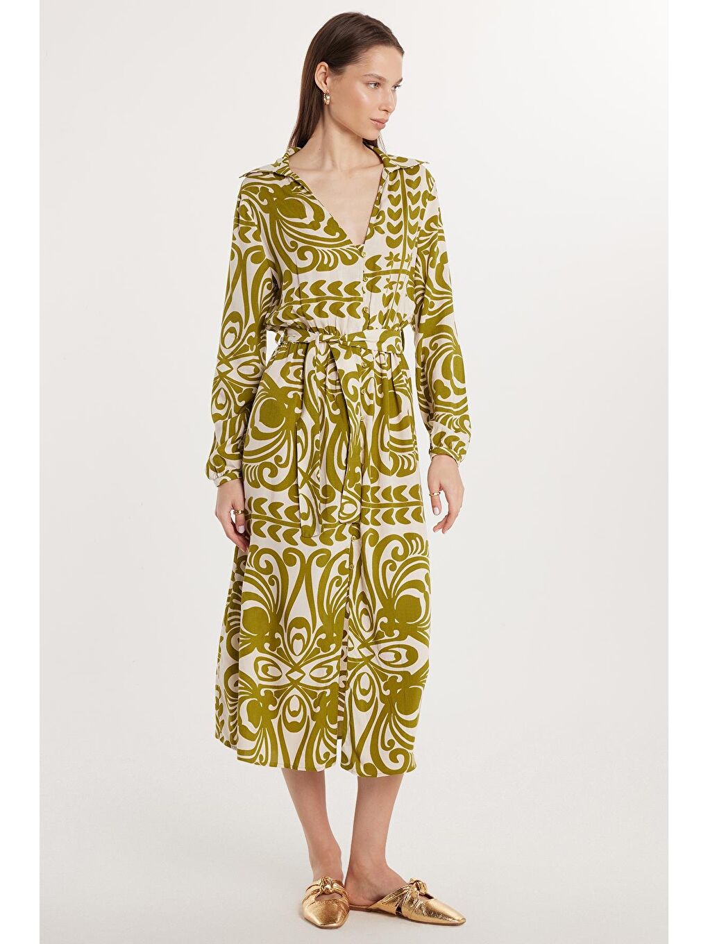 Karışık Kadın Slim Fit V Yaka Balon Manşet Elbise