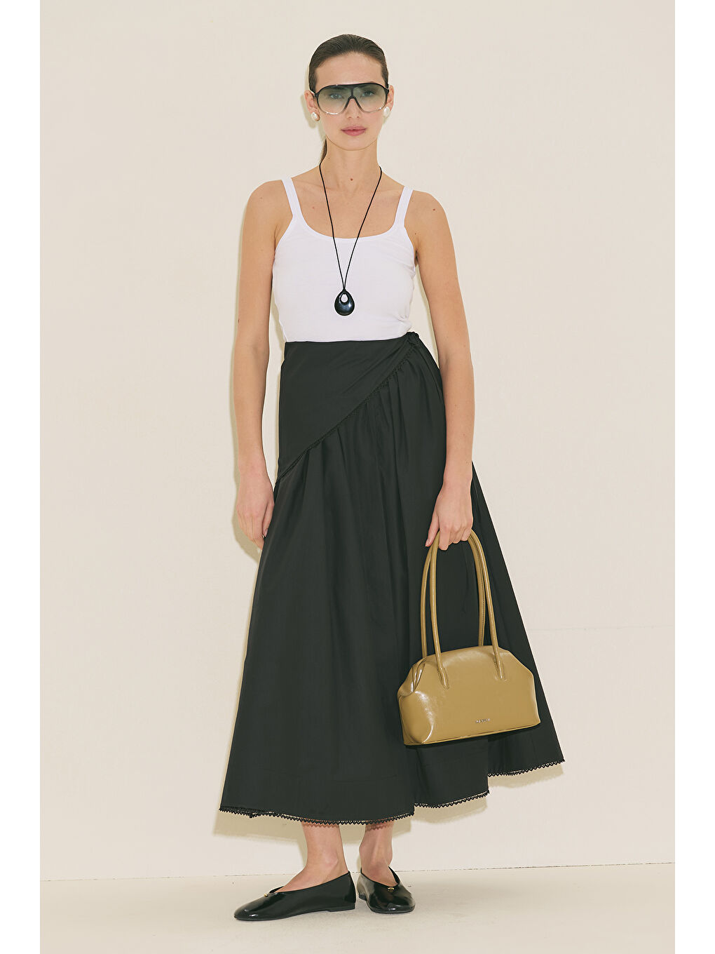 Önü Düğmeli Poplin Etek Siyah-4