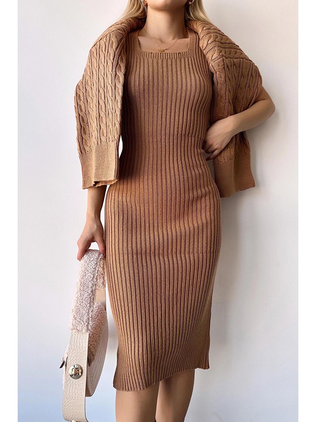 Kahverengi Boğazlu Crop Kazak Triko Elbise Takım-1