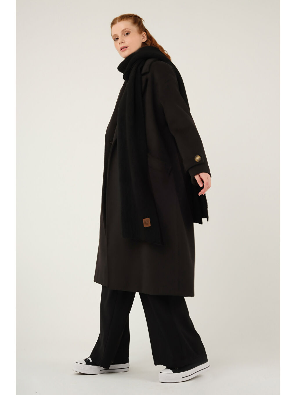 Kolu Apolet Detaylı Kaban Siyah-2