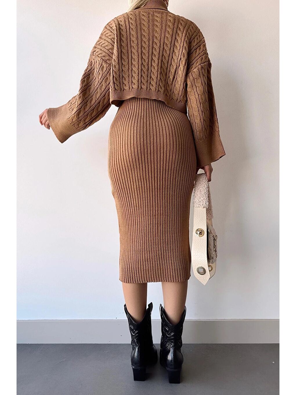 Kahverengi Boğazlu Crop Kazak Triko Elbise Takım-3