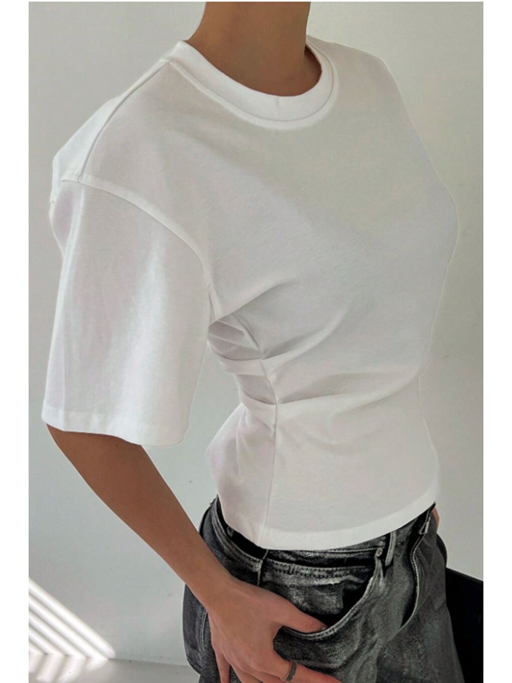 Beyaz Kadın Kısa Kollu Sırt Dekolteli Slim Fit Bluz/T-Shirt-4