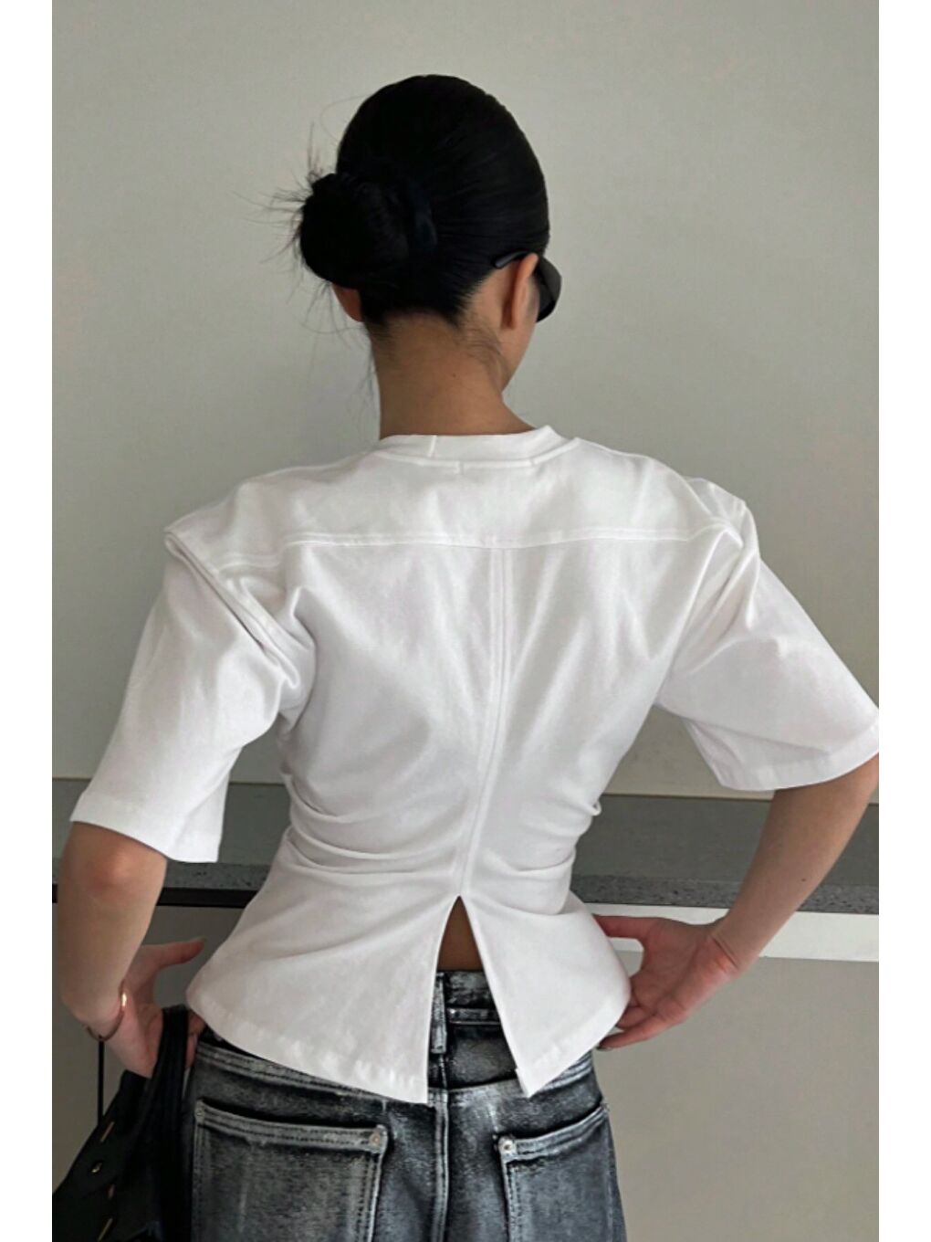 Beyaz Kadın Kısa Kollu Sırt Dekolteli Slim Fit Bluz/T-Shirt-6