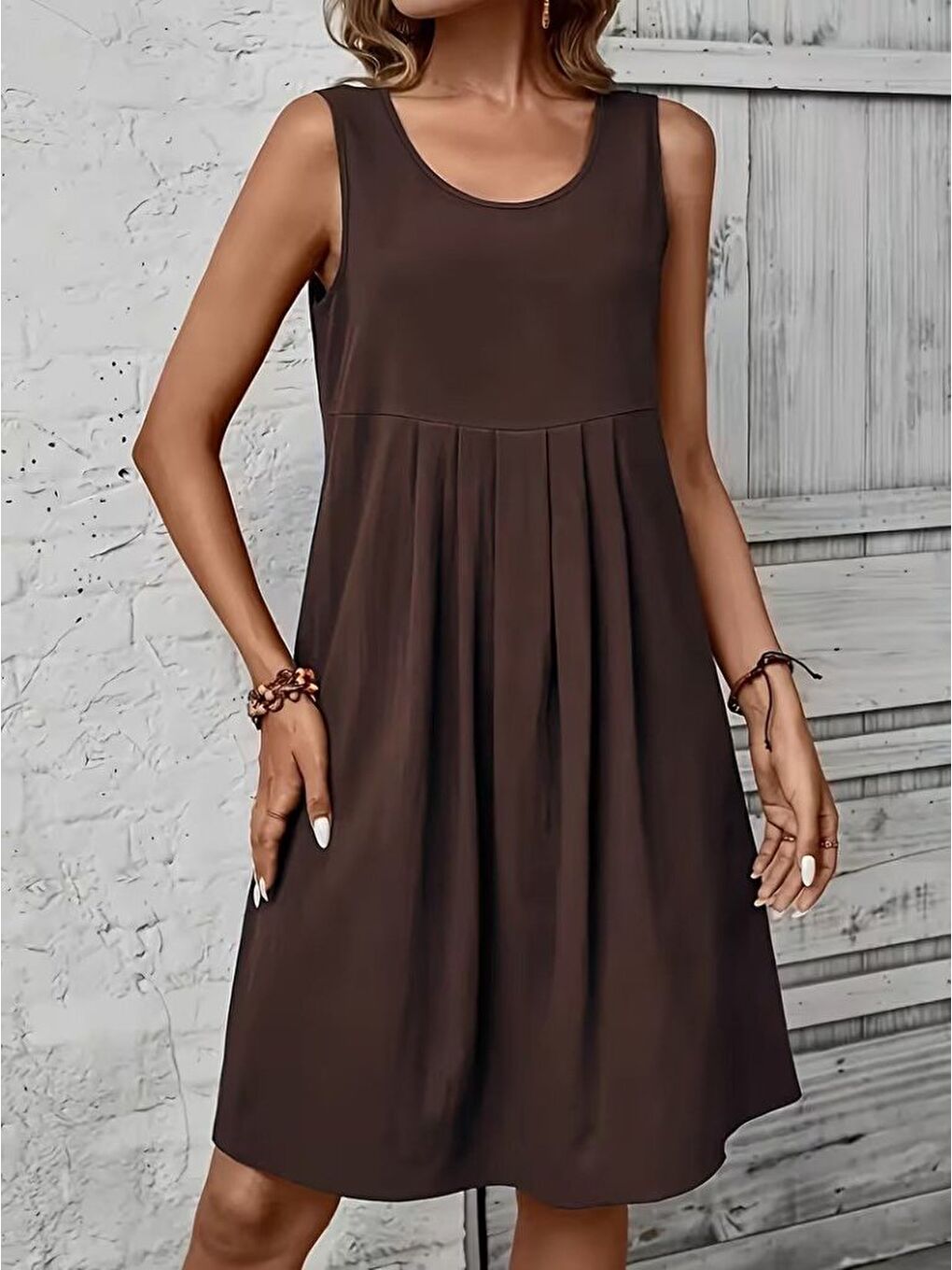 Kahverengi Kadın Askılı Yuvarlak Yakalı önden Pileli Kısa Aerobin Elbise-1