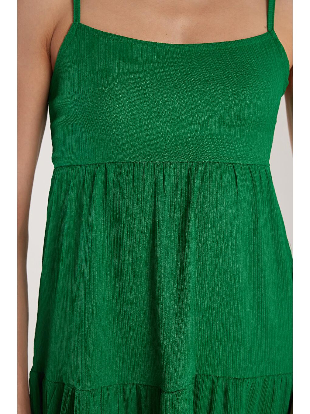 Kadın Slim Fit Dar Kesim İnce Askılı U Yaka Midi Yeşil Elbise-2