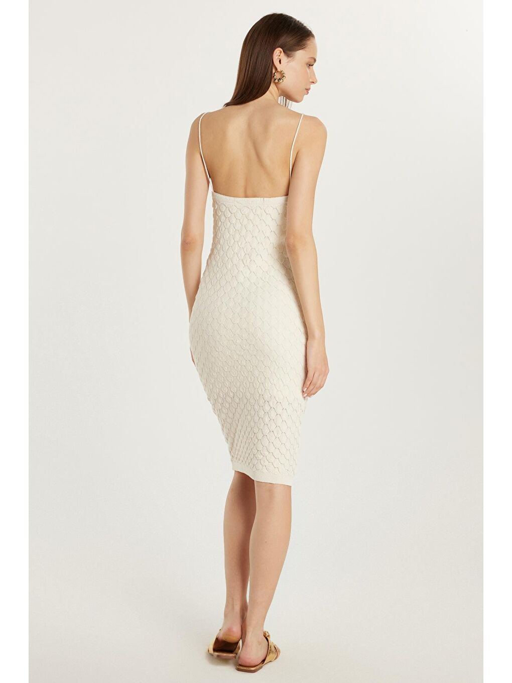 Kadın Standart Fit İnce Askılı Desenli U Yaka Ekru Elbise-4