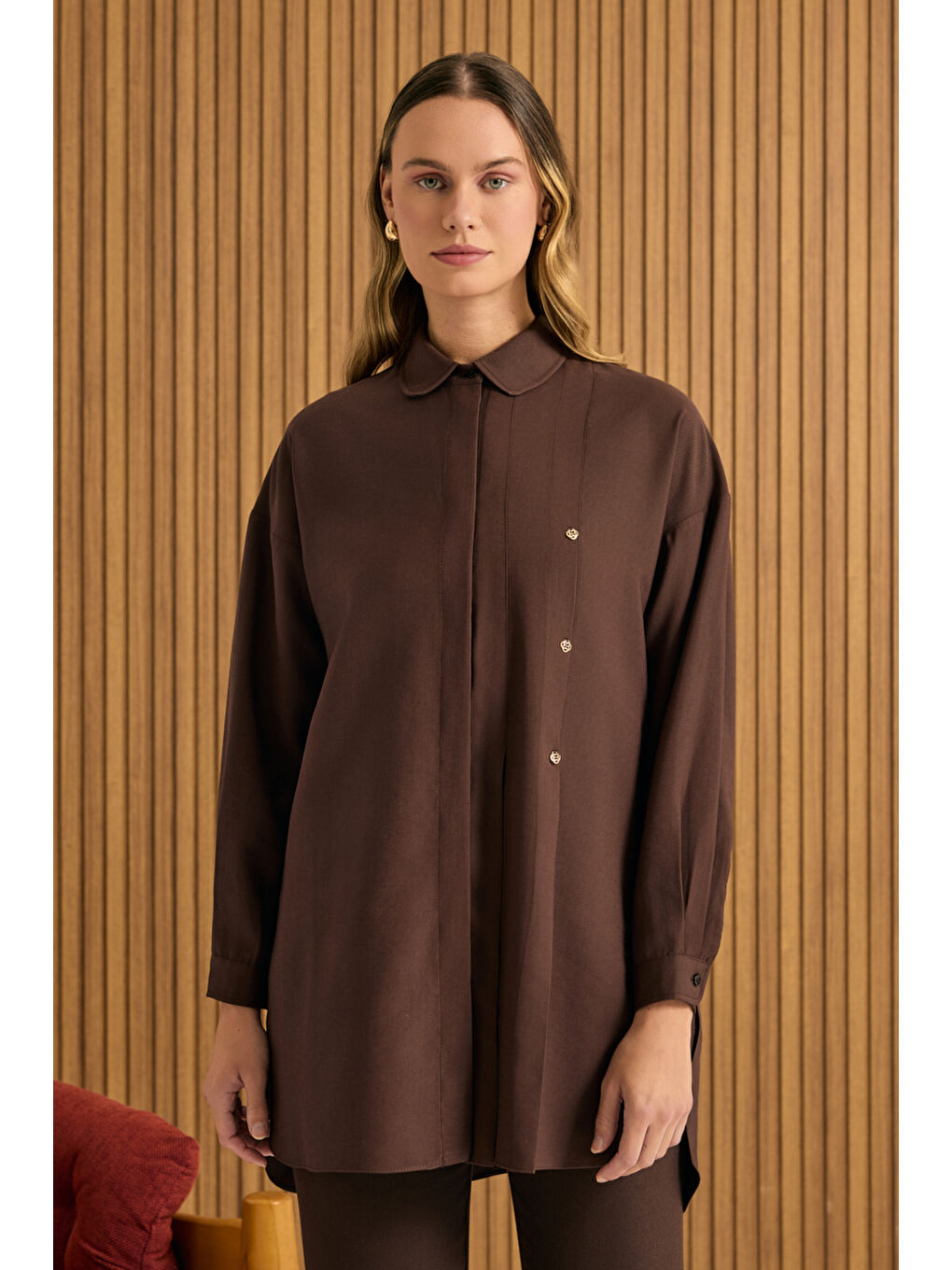 Kahverengi Koza Logolu Modal Tunik-2