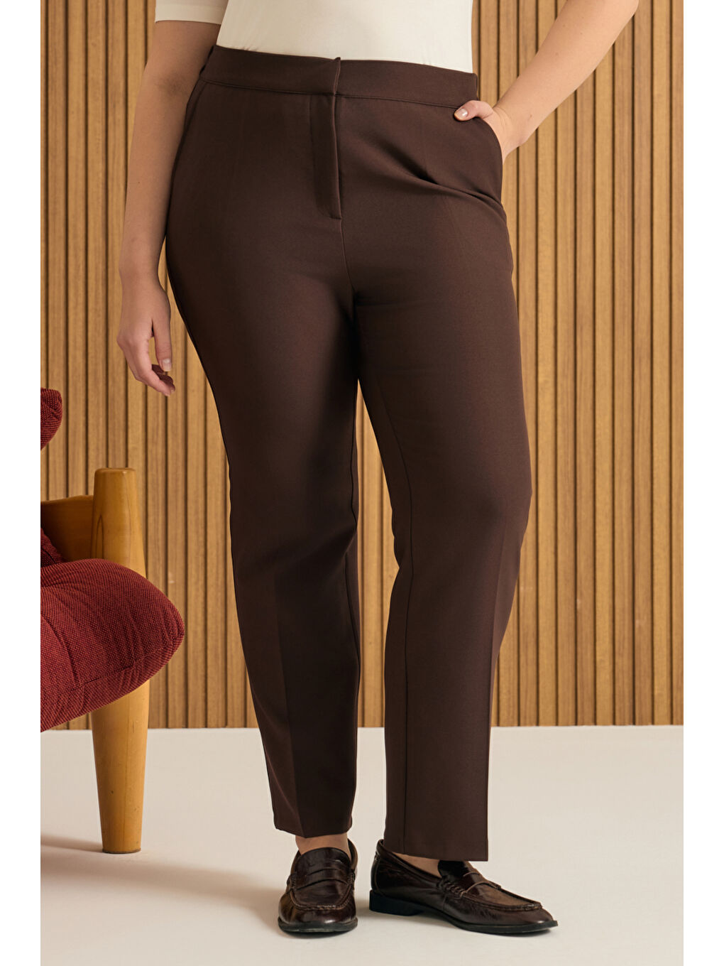 Kahverengi Beli Lastikli Dokuma Pantolon-1