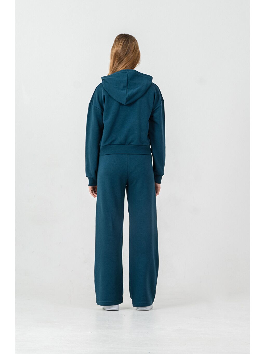 Yeşil Kapüşonlu Ön Ve Alt Aplikeli Nakışlı Kız Çocuk Eşofman Takımı-3