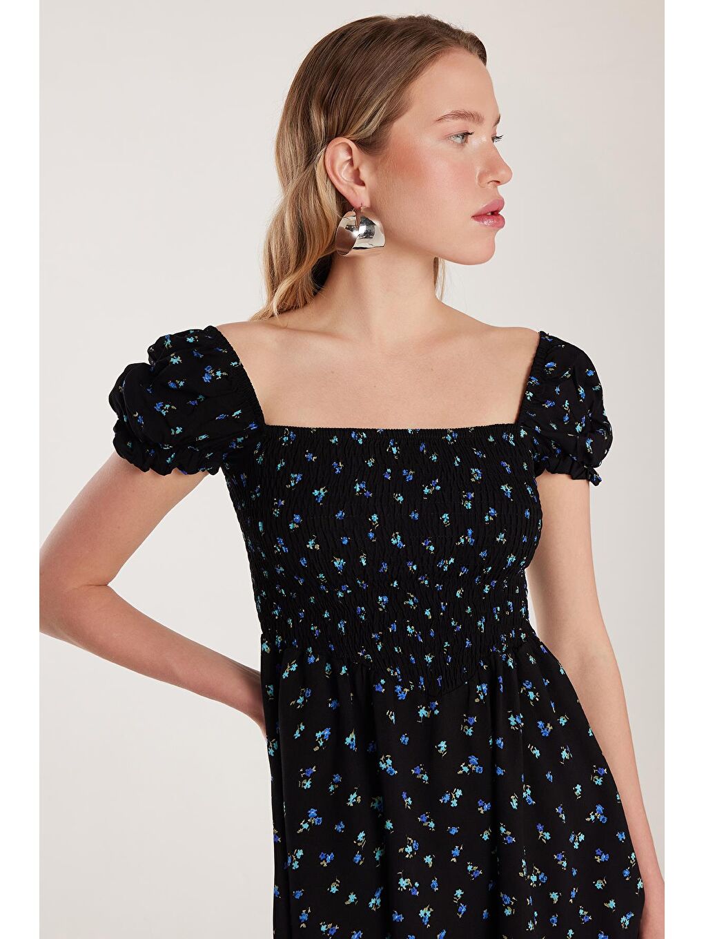 Karışık Kadın Standart Fit Normal Kesim Viskon Kare Yaka Midi Elbise-1