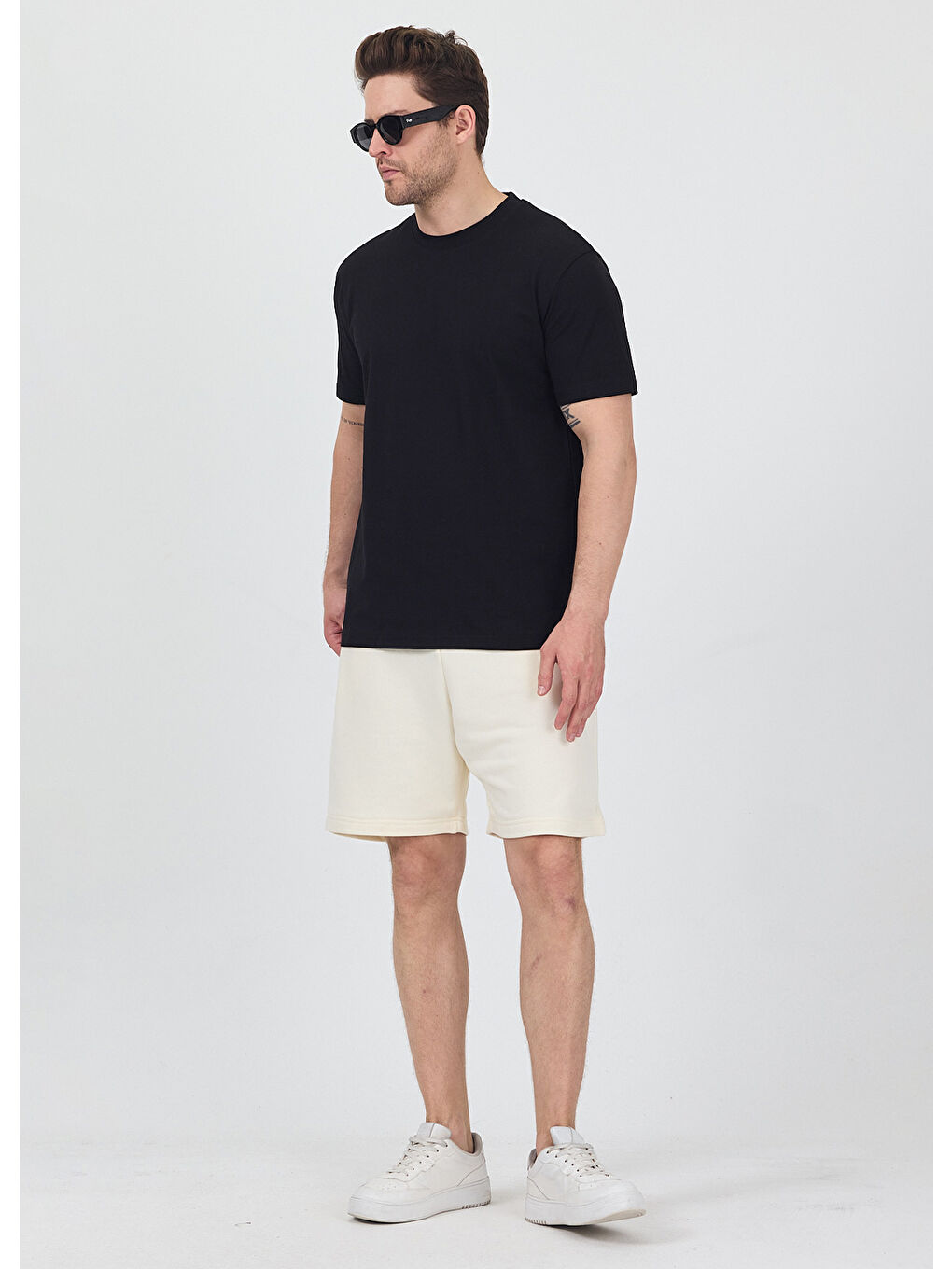 Erkek Basic Siyah T-Shirt-2