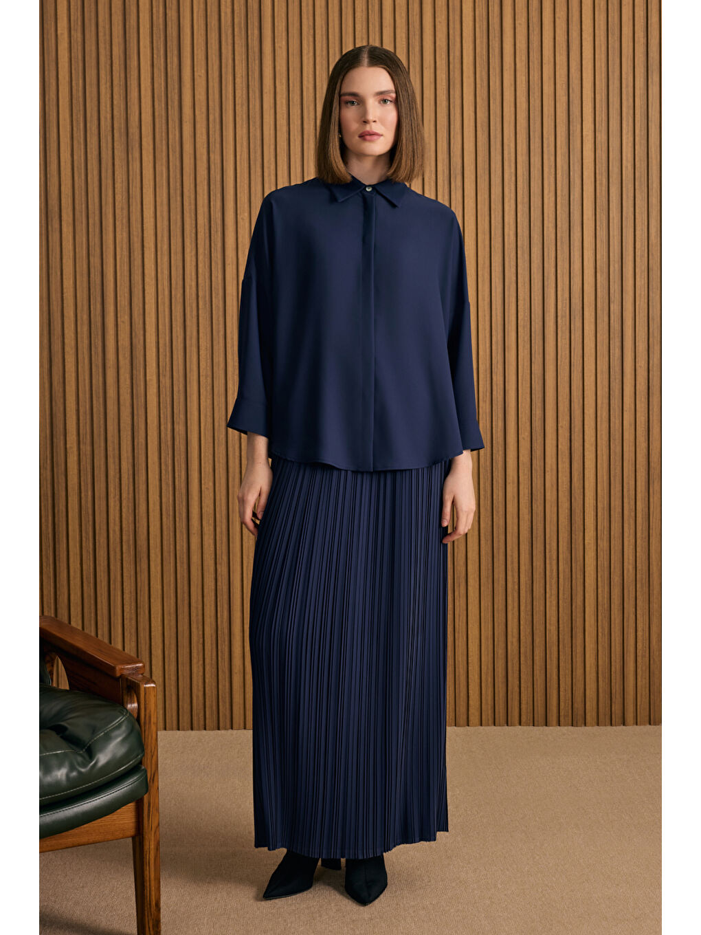 Lacivert Dökümlü Bluz