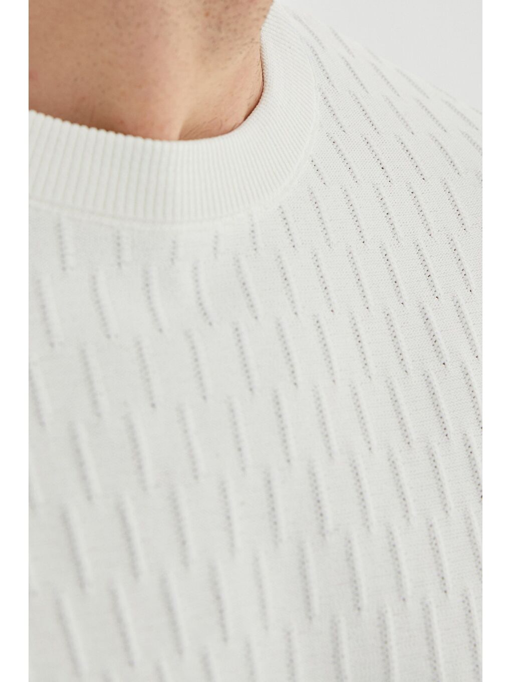 Beyaz Basic Bisiklet Yaka Triko Kazak-4