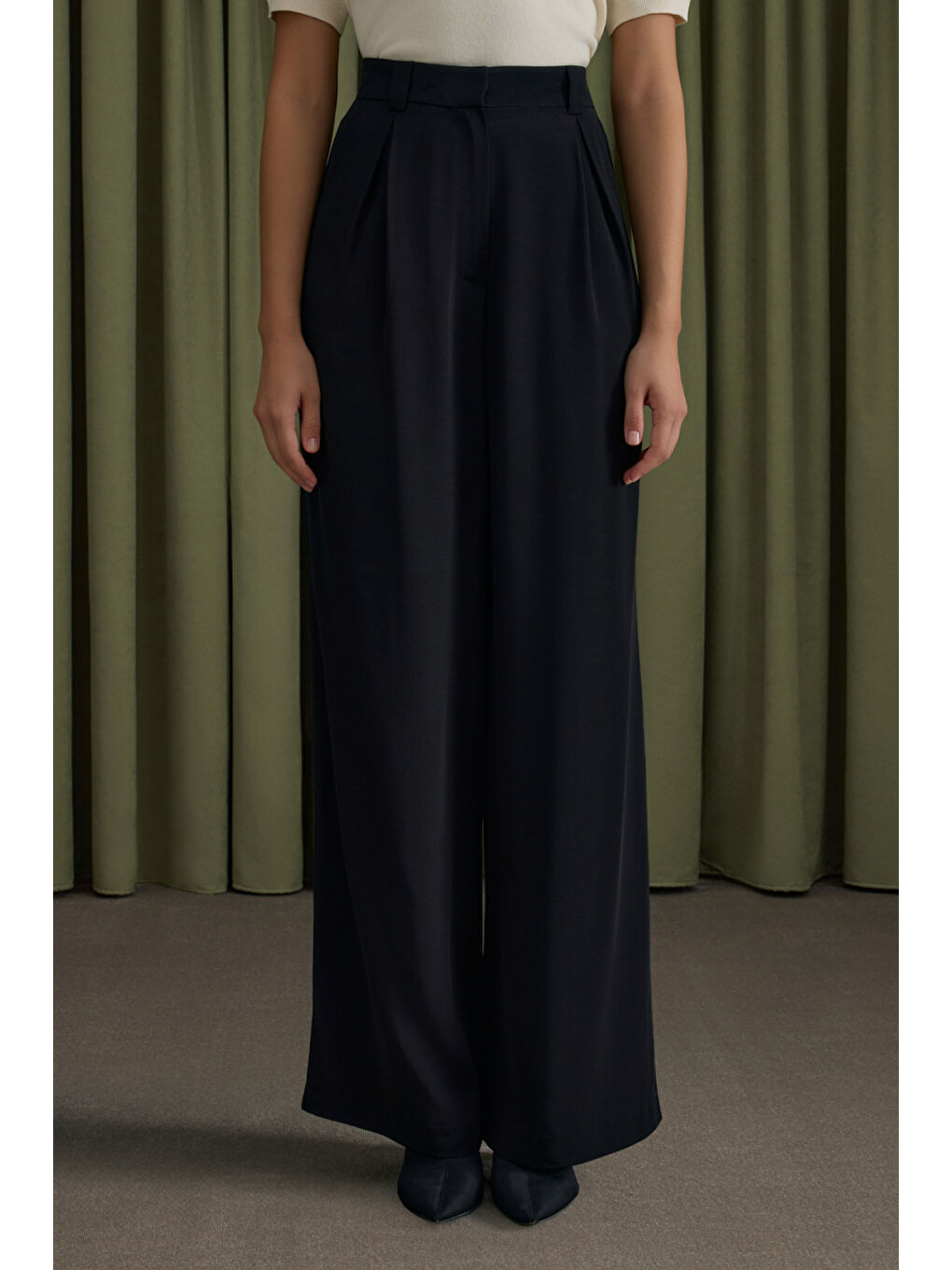 Siyah Rayon Viscon Pantolon-1