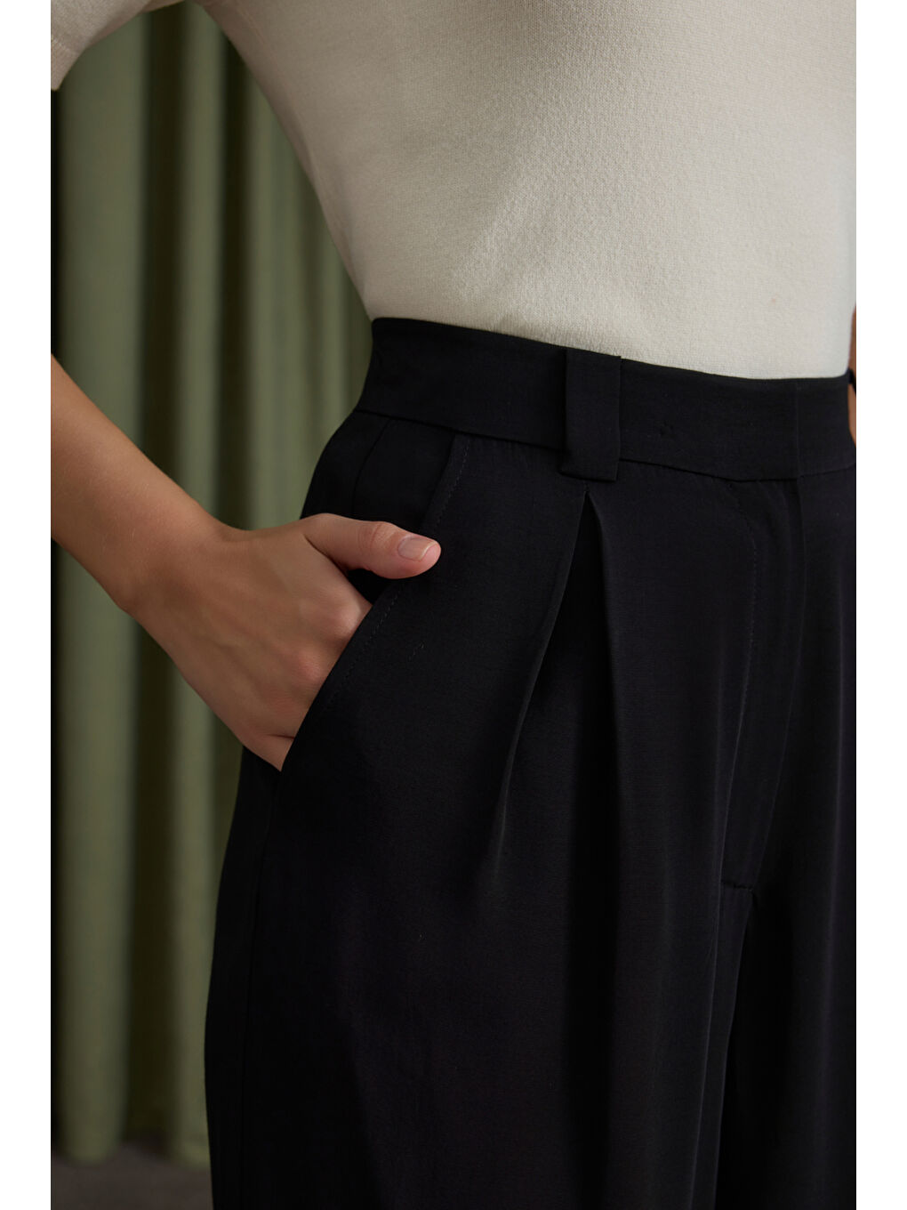 Siyah Rayon Viscon Pantolon-3