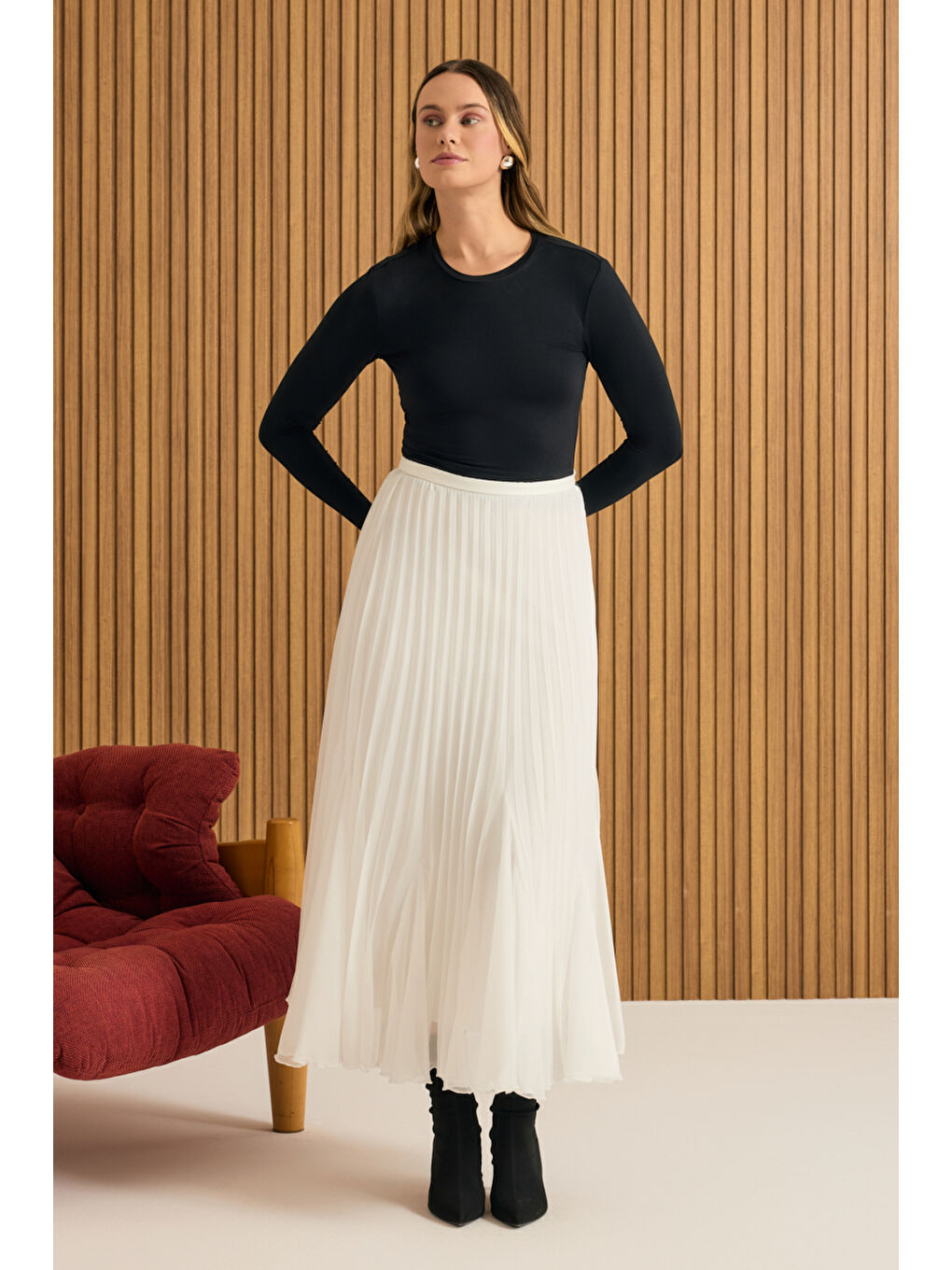 Ekru Volanlı Pilise Etek