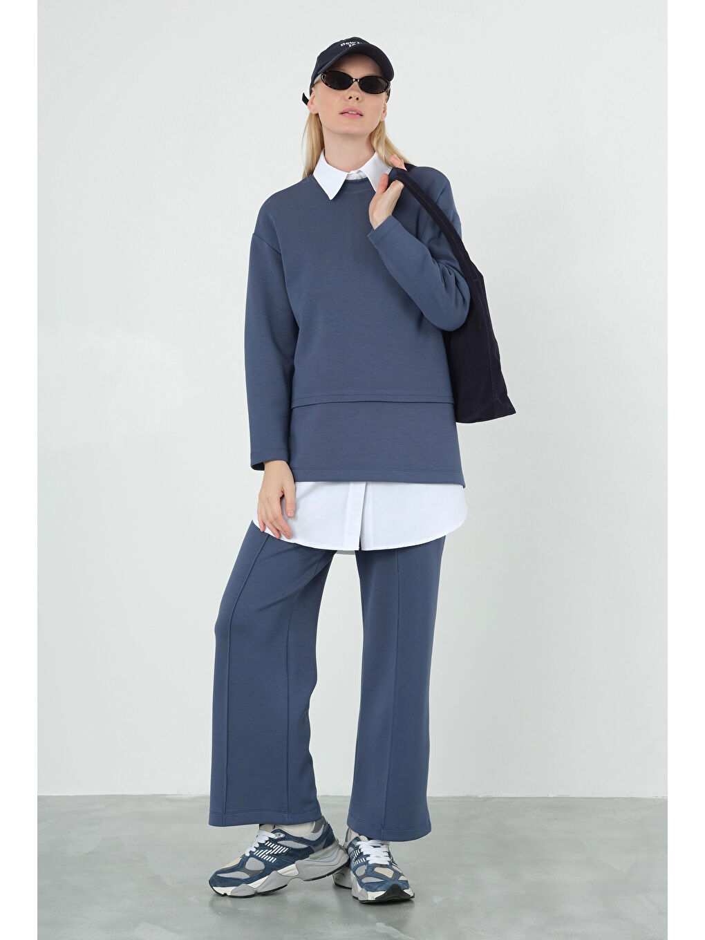 Yanları Yırtmaçlı Modal Sweat Jean Mavi-3