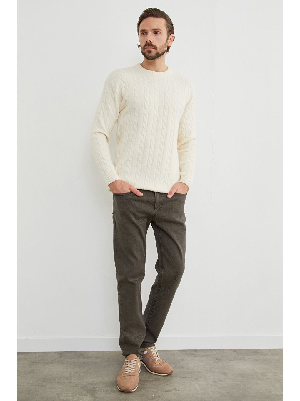 Ekru Saç Örgüsü Desenli Bisiklet Yaka Kazak-1