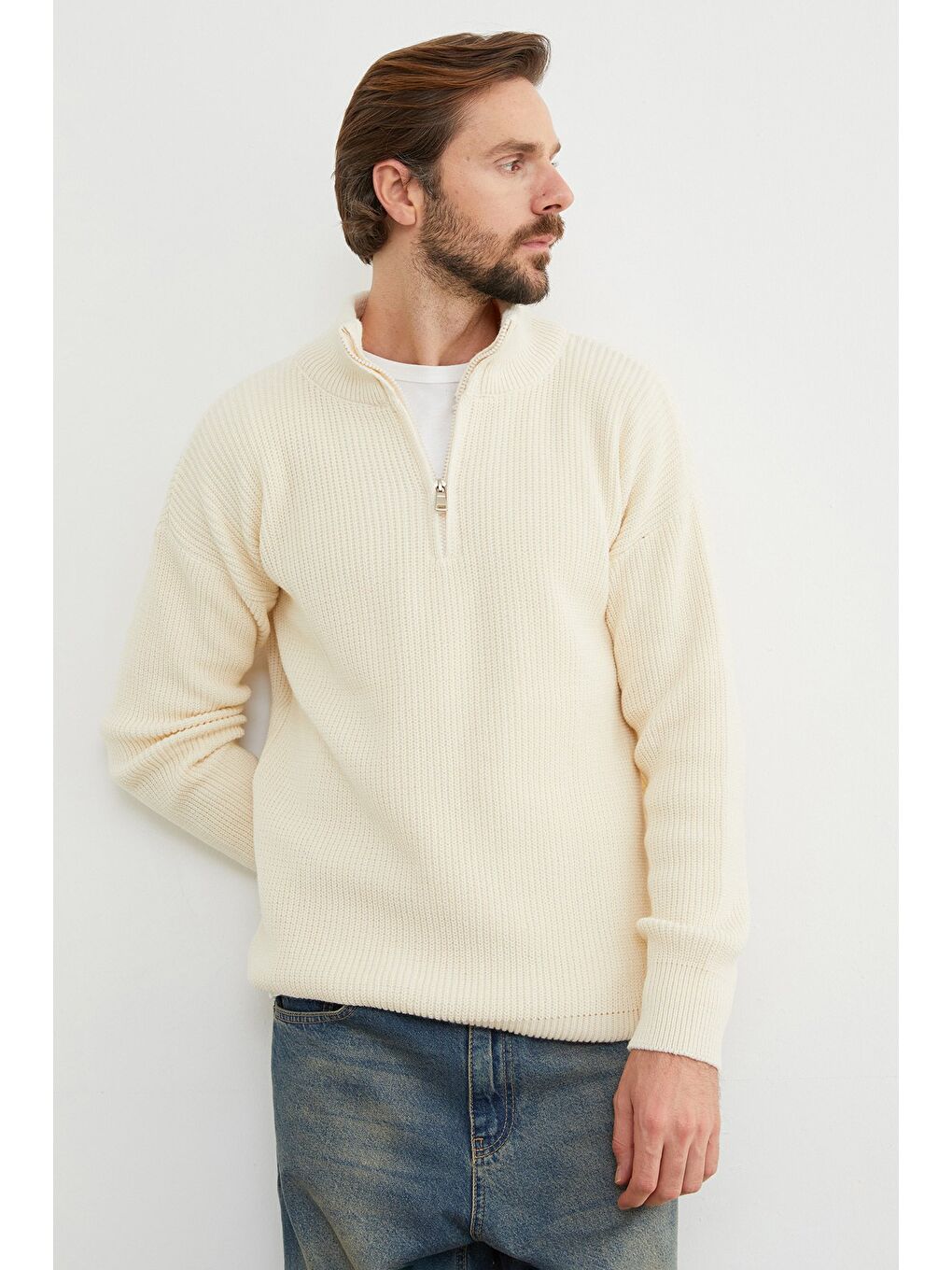 Bej Yarım Fermuarlı Dik Yaka Kazak-2