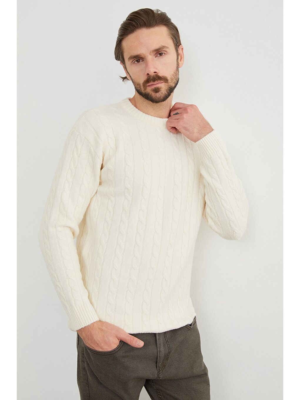 Ekru Saç Örgüsü Desenli Bisiklet Yaka Kazak-3