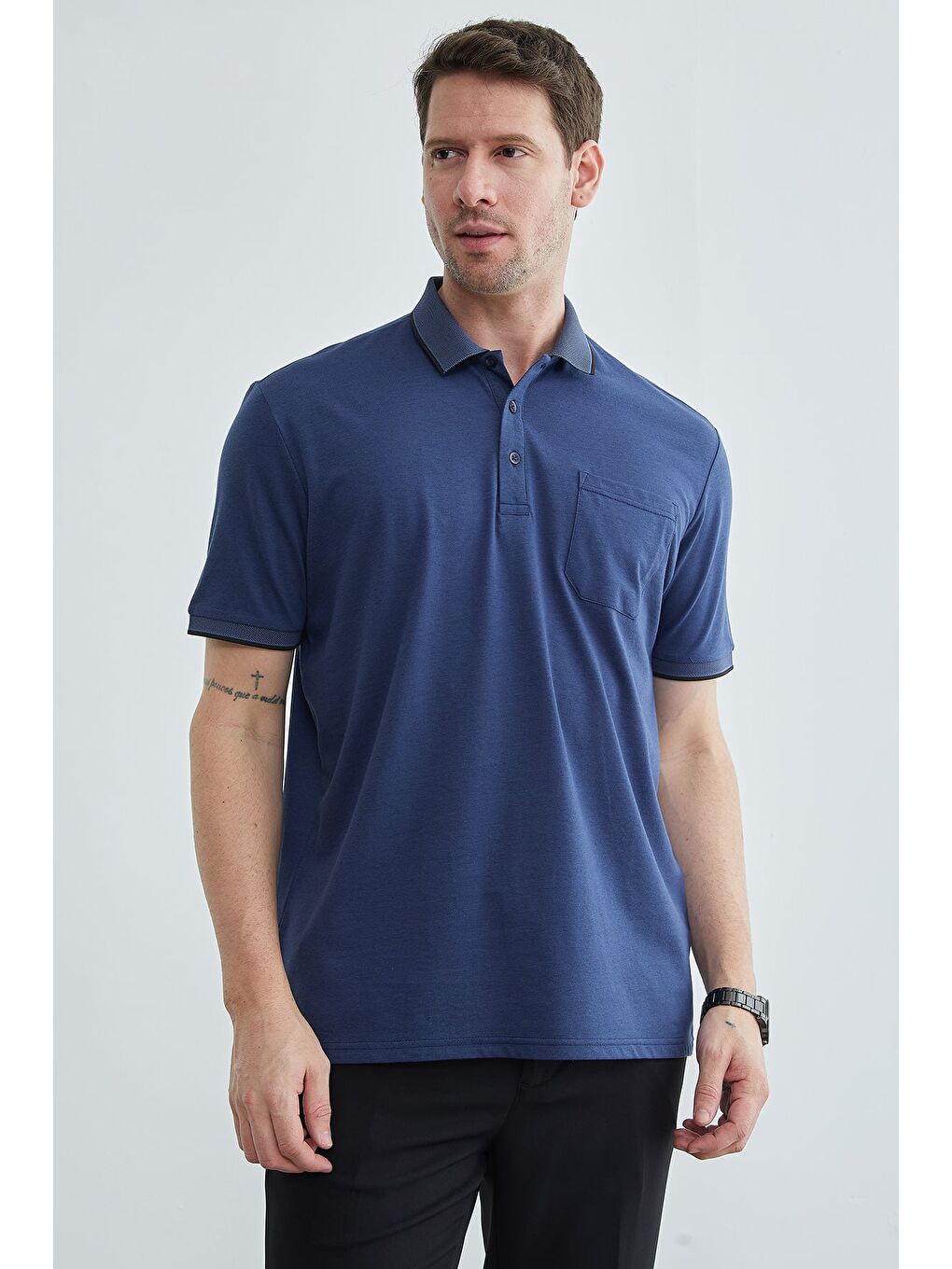 Lacivert Düğmeli Tek Cepli Polo Yaka Tişört-1