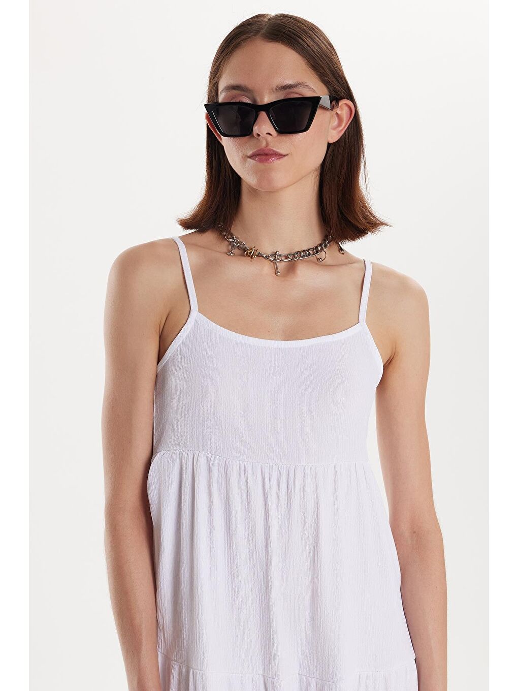 Kadın Slim Fit Dar Kesim İnce Askılı U Yaka Midi Beyaz Elbise-1