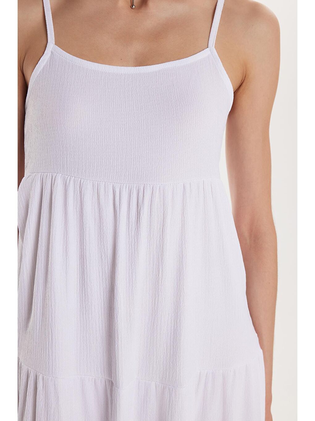 Kadın Slim Fit Dar Kesim İnce Askılı U Yaka Midi Beyaz Elbise-2