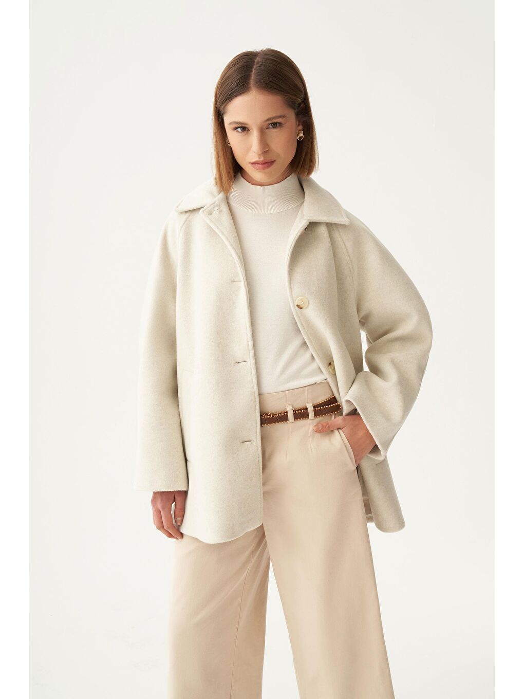 Bej Taş-Gömlek Yakalı Kaşe Kaban