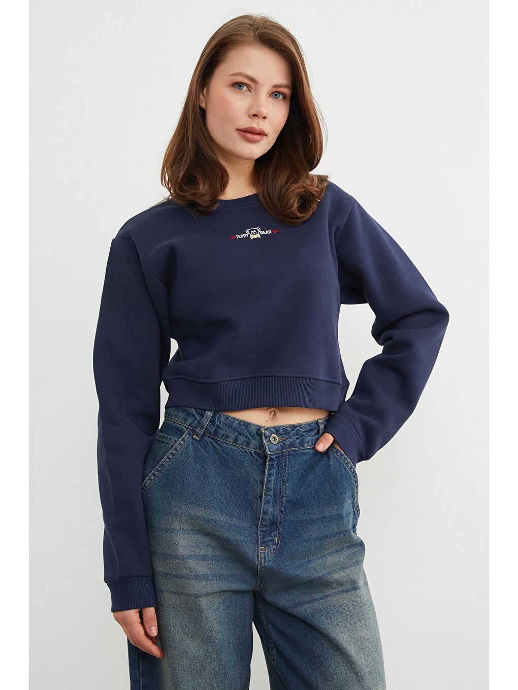 Lacivert 3 İplik Ayıcık Nakışlı Crop Sweatshirt