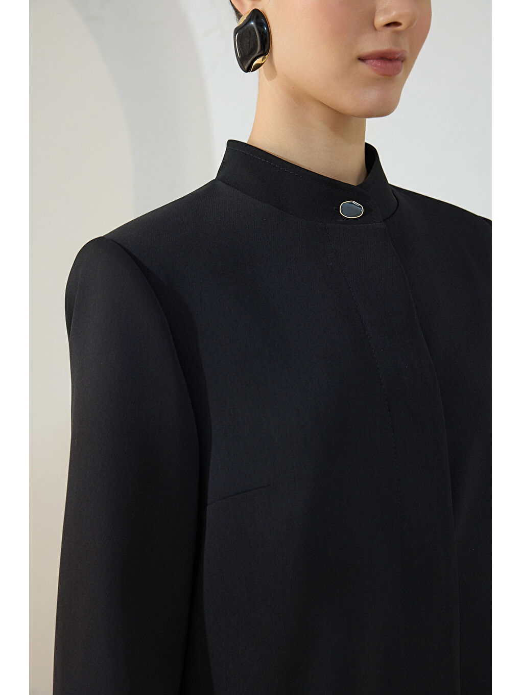 Siyah Dik Yaka Klasik Pardösü-4