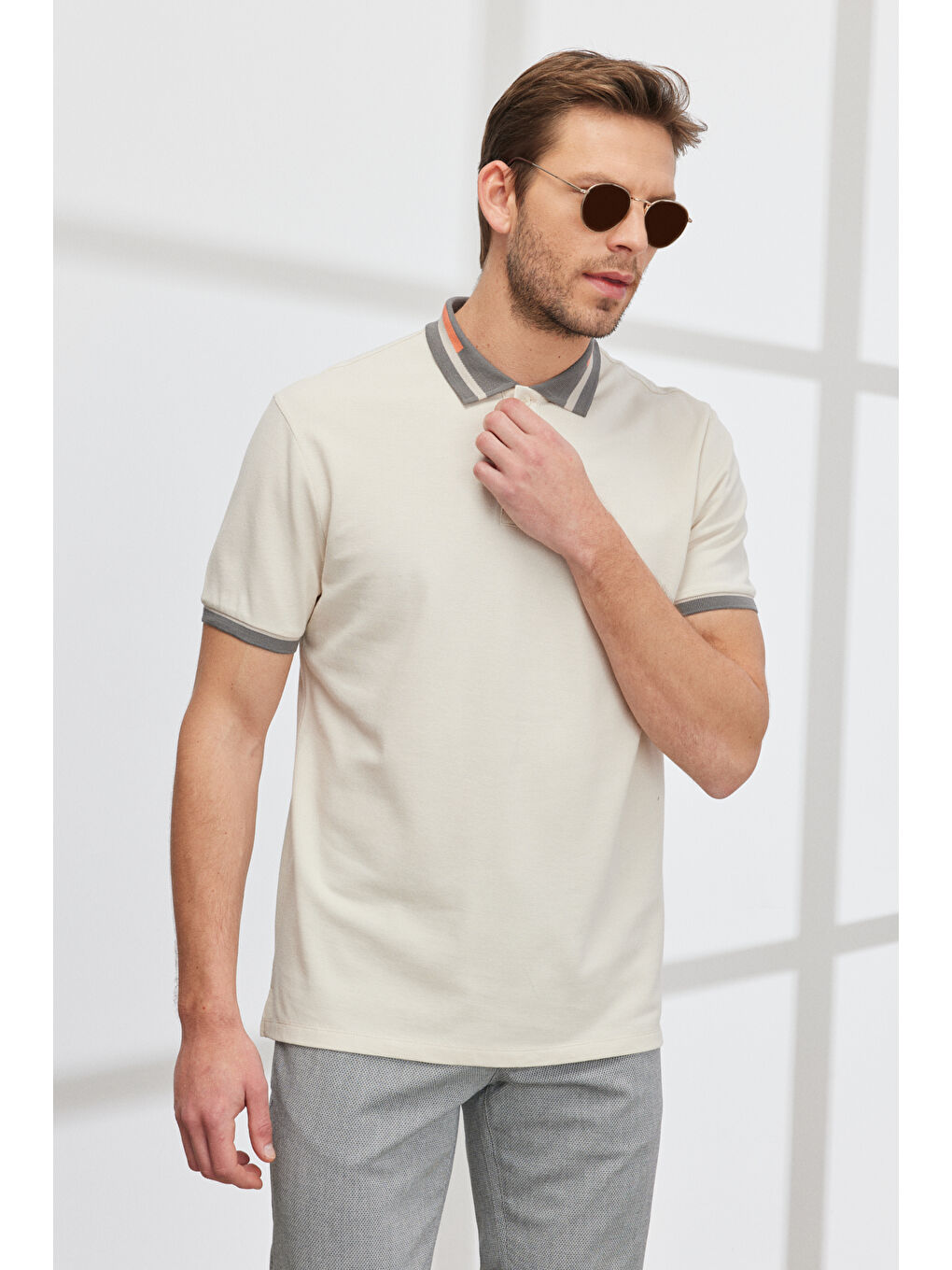 Erkek Bej Slim Fit Dar Kesim %100 Pamuk Polo Yaka Tişört-2