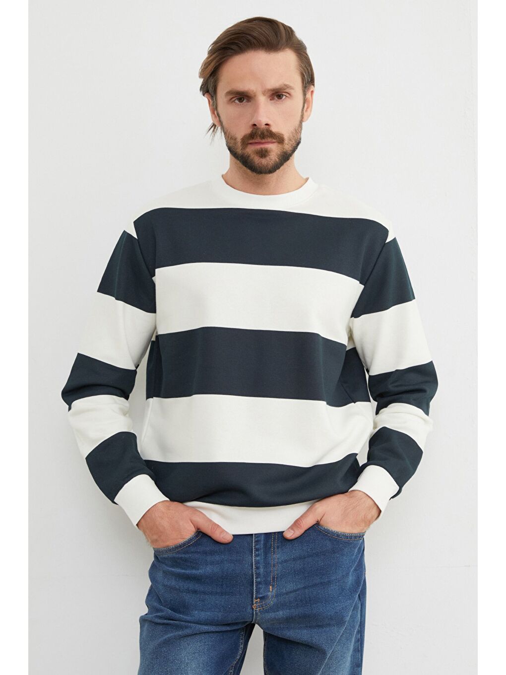 Lacivert Çizgili Bisiklet Yaka Sweatshirt